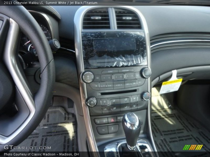 Summit White / Jet Black/Titanium 2013 Chevrolet Malibu LS