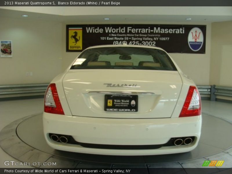 Bianco Eldorado (White) / Pearl Beige 2013 Maserati Quattroporte S