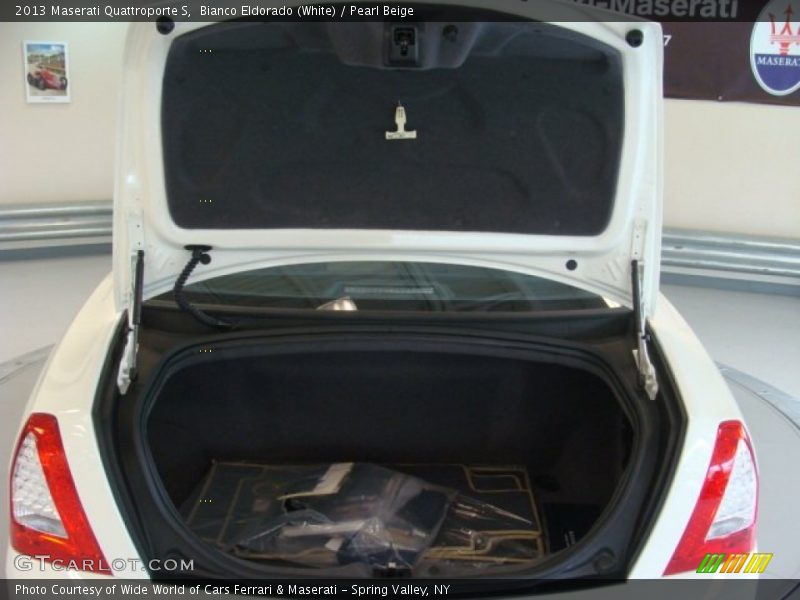 Bianco Eldorado (White) / Pearl Beige 2013 Maserati Quattroporte S