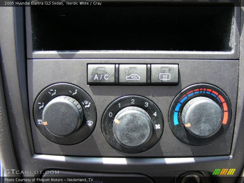 Nordic White / Gray 2005 Hyundai Elantra GLS Sedan