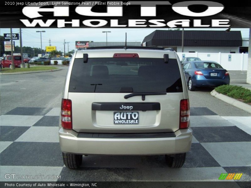 Light Sandstone Pearl / Pastel Pebble Beige 2010 Jeep Liberty Sport