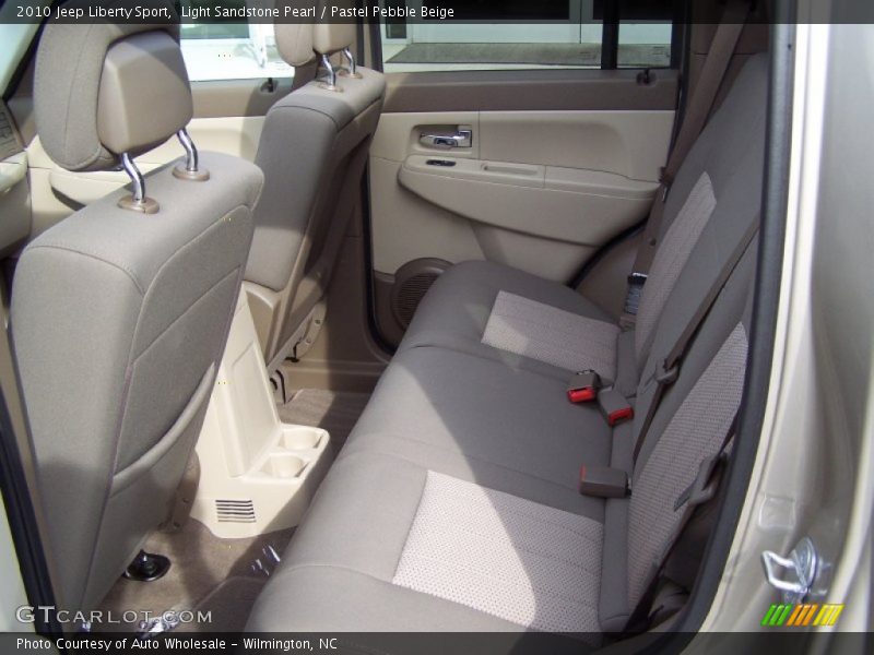 Light Sandstone Pearl / Pastel Pebble Beige 2010 Jeep Liberty Sport