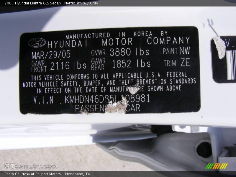Nordic White / Gray 2005 Hyundai Elantra GLS Sedan