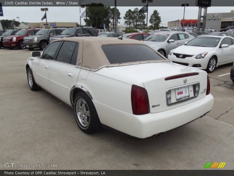 White / Shale 2005 Cadillac DeVille Sedan