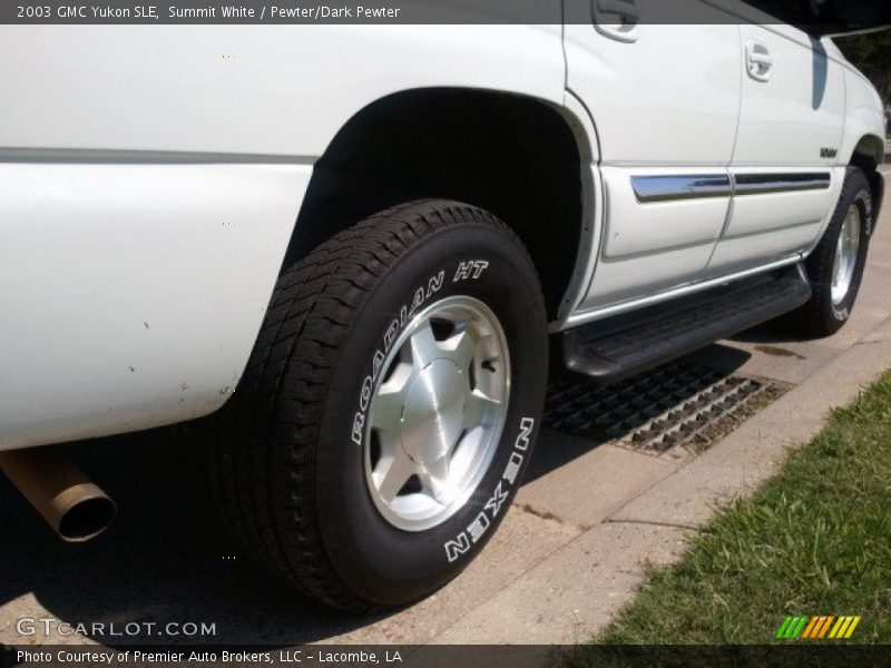 Summit White / Pewter/Dark Pewter 2003 GMC Yukon SLE