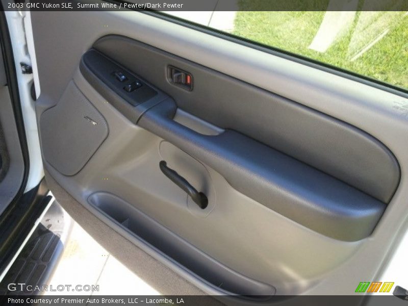 Summit White / Pewter/Dark Pewter 2003 GMC Yukon SLE