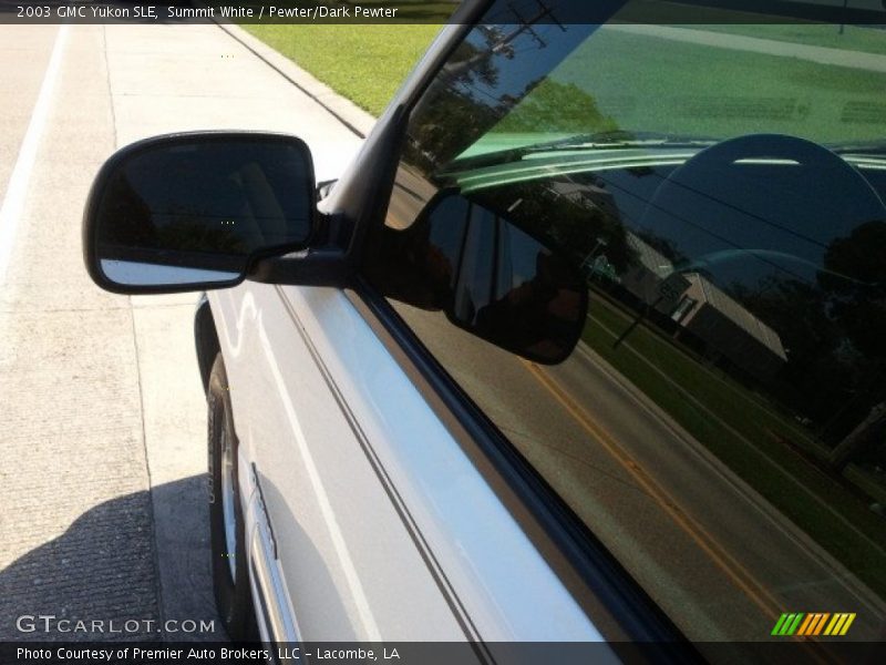 Summit White / Pewter/Dark Pewter 2003 GMC Yukon SLE