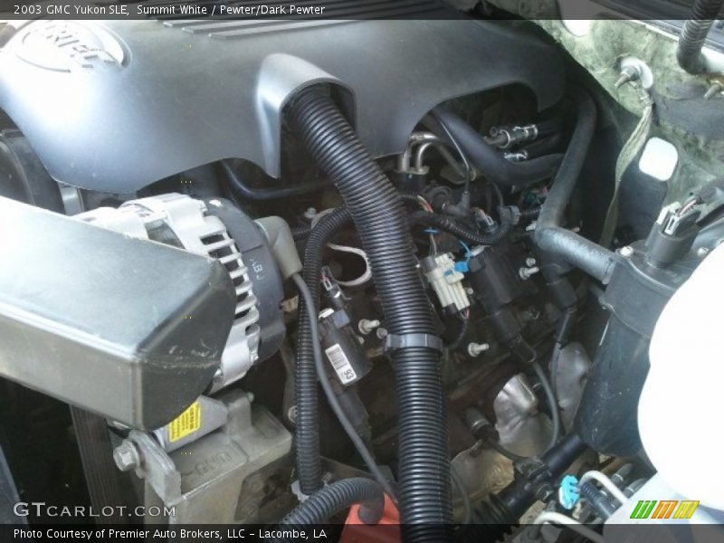 Summit White / Pewter/Dark Pewter 2003 GMC Yukon SLE