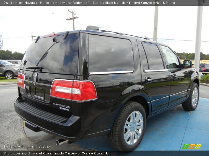 Tuxedo Black Metallic / Limited Canyon w/Black Piping 2013 Lincoln Navigator Monochrome Limited Edition 4x2