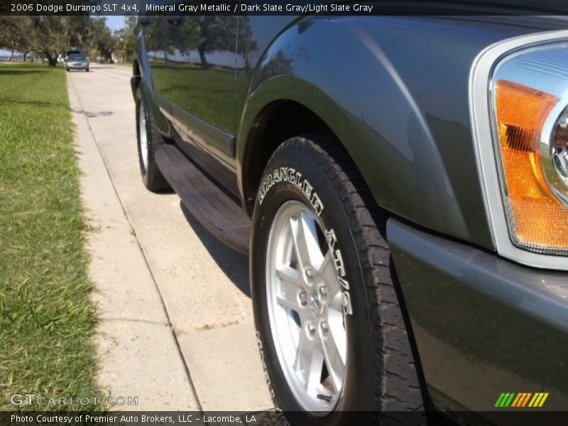 Mineral Gray Metallic / Dark Slate Gray/Light Slate Gray 2006 Dodge Durango SLT 4x4