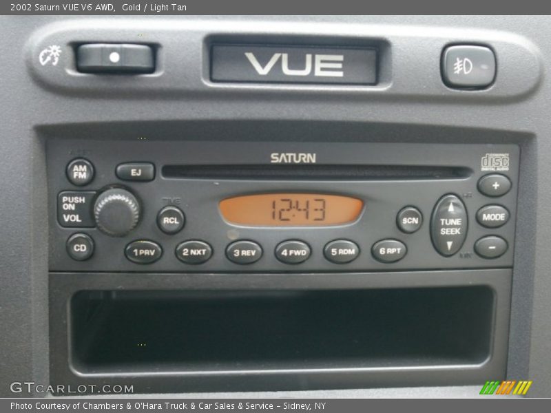 Gold / Light Tan 2002 Saturn VUE V6 AWD