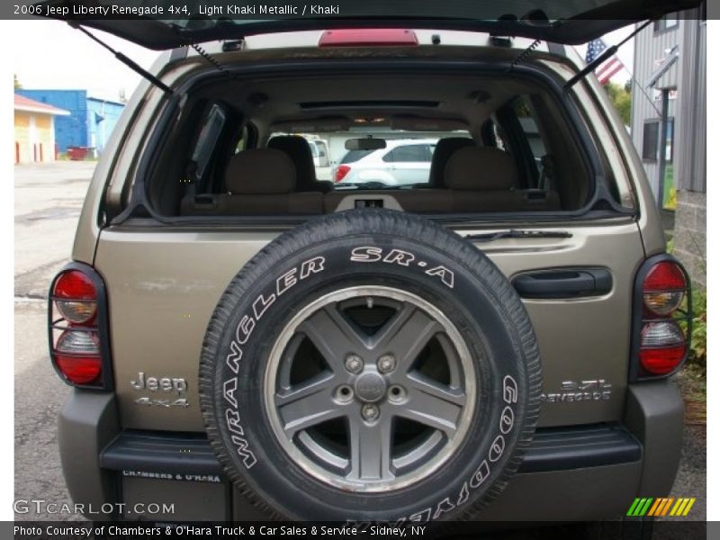 Light Khaki Metallic / Khaki 2006 Jeep Liberty Renegade 4x4