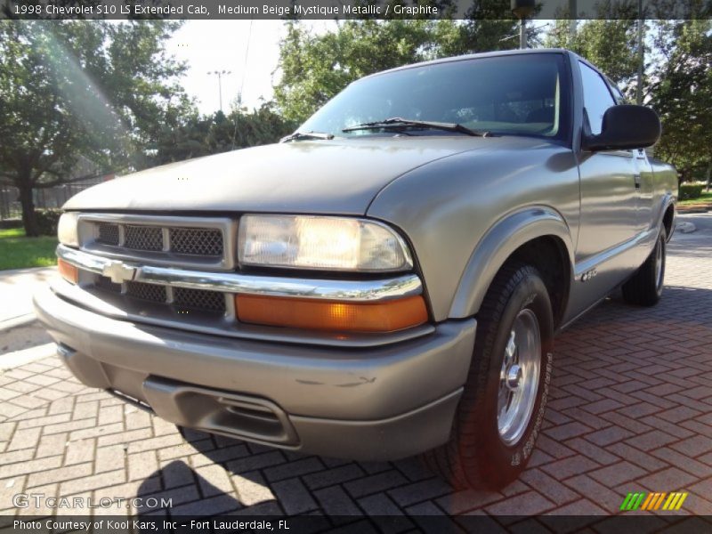 Medium Beige Mystique Metallic / Graphite 1998 Chevrolet S10 LS Extended Cab