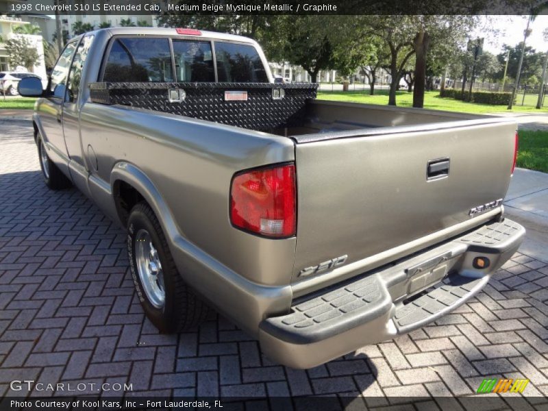 Medium Beige Mystique Metallic / Graphite 1998 Chevrolet S10 LS Extended Cab