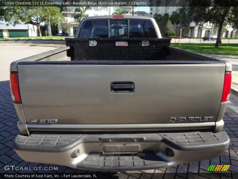 Medium Beige Mystique Metallic / Graphite 1998 Chevrolet S10 LS Extended Cab