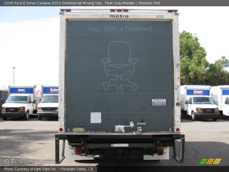 Fleet Gray Metallic / Medium Flint 2006 Ford E Series Cutaway E350 Commercial Moving Van