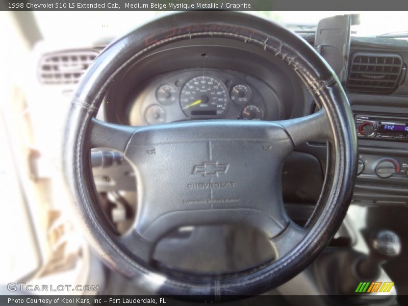 Medium Beige Mystique Metallic / Graphite 1998 Chevrolet S10 LS Extended Cab