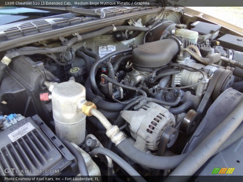 Medium Beige Mystique Metallic / Graphite 1998 Chevrolet S10 LS Extended Cab