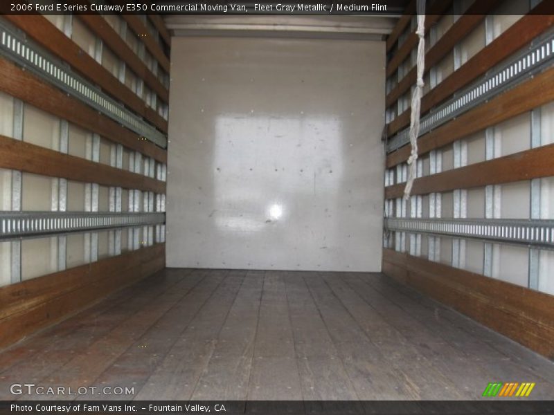 Fleet Gray Metallic / Medium Flint 2006 Ford E Series Cutaway E350 Commercial Moving Van