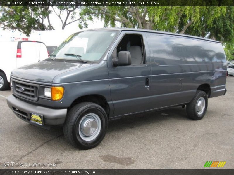 Front 3/4 View of 2006 E Series Van E350 Commercial