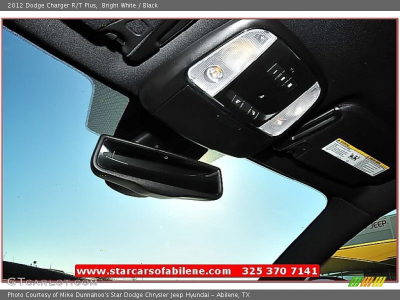 Bright White / Black 2012 Dodge Charger R/T Plus