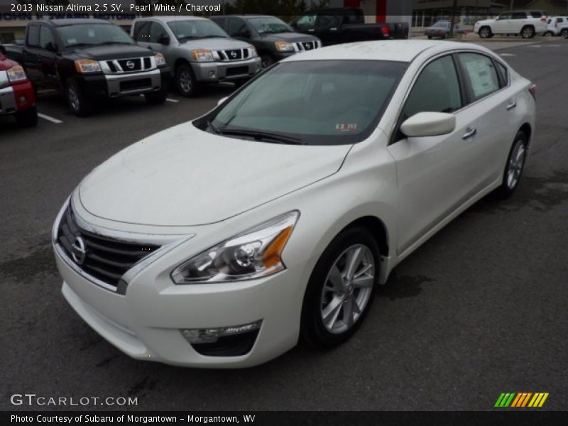 Pearl White / Charcoal 2013 Nissan Altima 2.5 SV