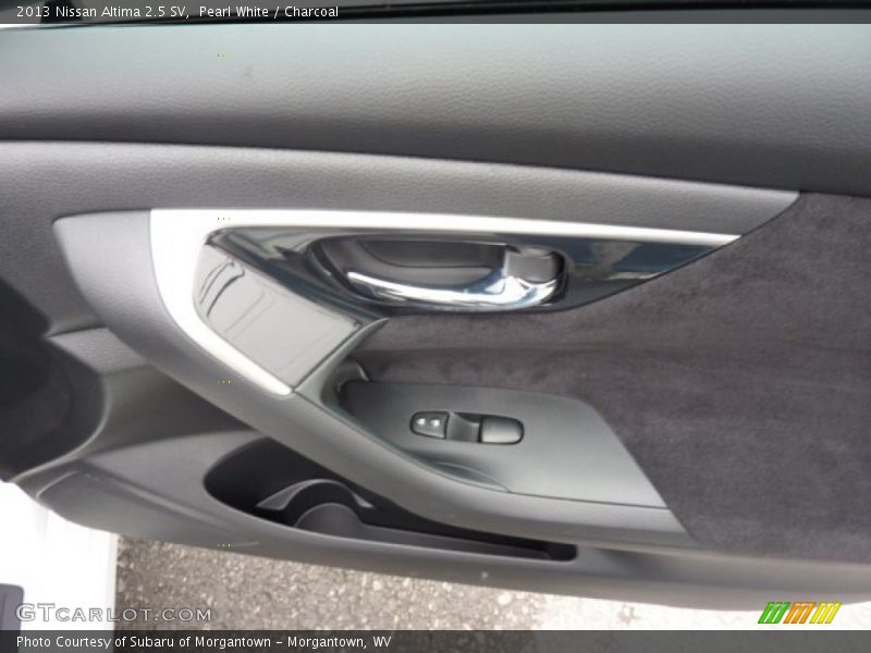 Pearl White / Charcoal 2013 Nissan Altima 2.5 SV
