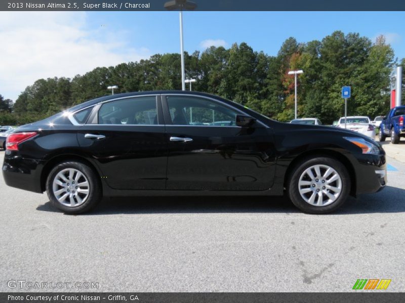 Super Black / Charcoal 2013 Nissan Altima 2.5