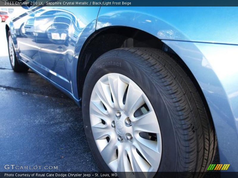 Sapphire Crystal Metallic / Black/Light Frost Beige 2011 Chrysler 200 LX