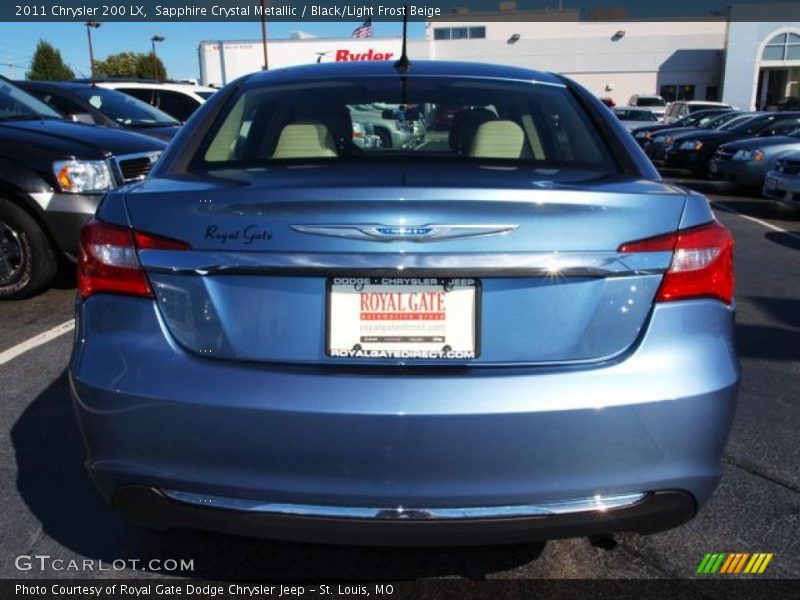 Sapphire Crystal Metallic / Black/Light Frost Beige 2011 Chrysler 200 LX