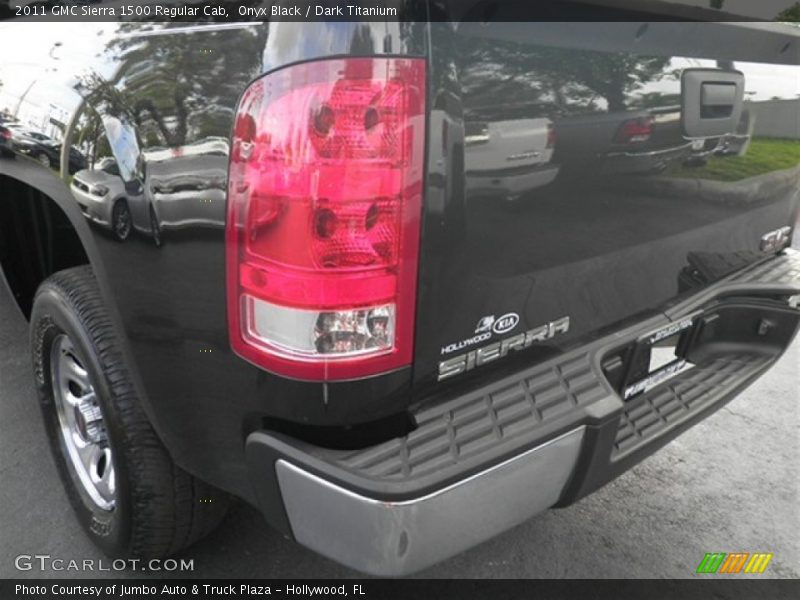 Onyx Black / Dark Titanium 2011 GMC Sierra 1500 Regular Cab
