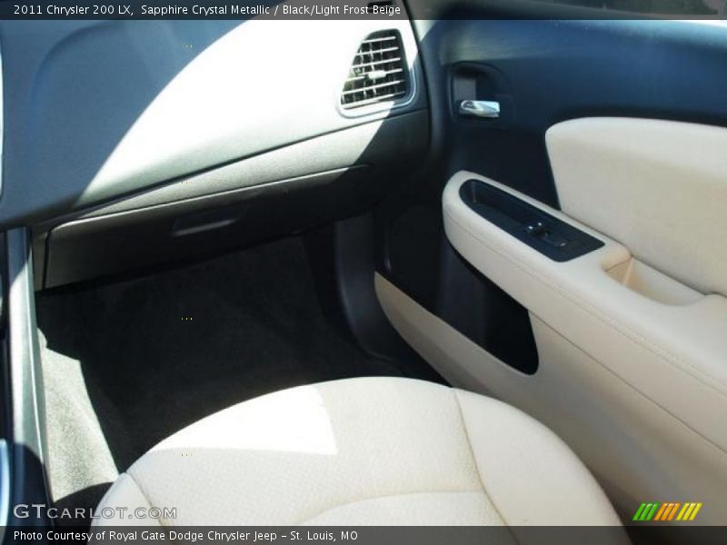 Sapphire Crystal Metallic / Black/Light Frost Beige 2011 Chrysler 200 LX