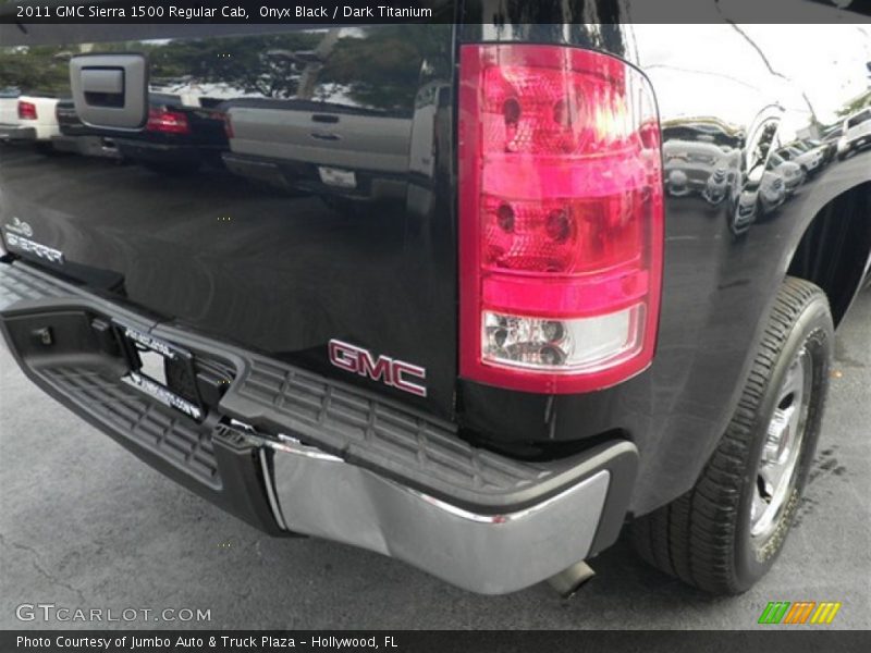 Onyx Black / Dark Titanium 2011 GMC Sierra 1500 Regular Cab