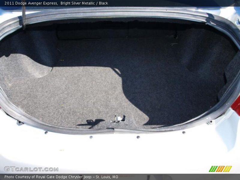 Bright Silver Metallic / Black 2011 Dodge Avenger Express