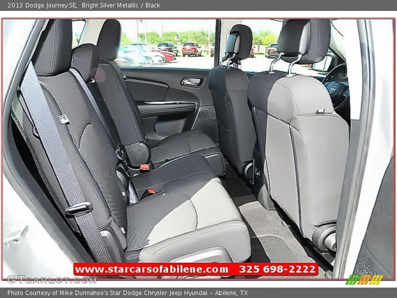 Bright Silver Metallic / Black 2013 Dodge Journey SE
