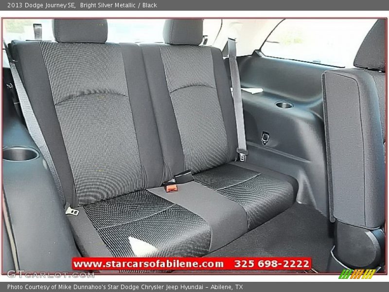 Bright Silver Metallic / Black 2013 Dodge Journey SE