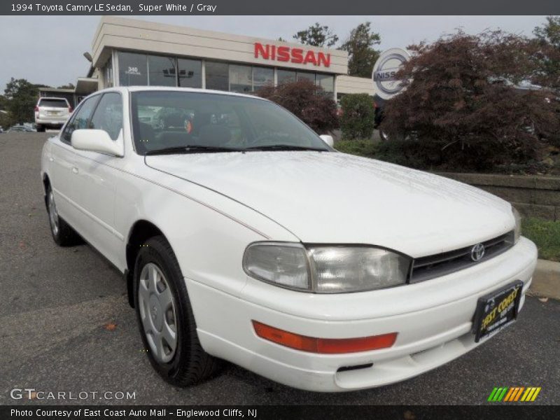 Super White / Gray 1994 Toyota Camry LE Sedan