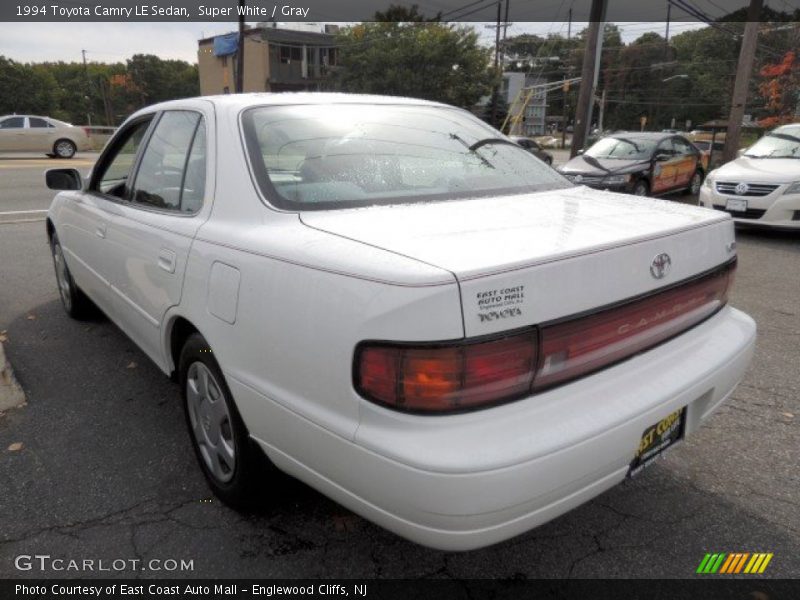 Super White / Gray 1994 Toyota Camry LE Sedan