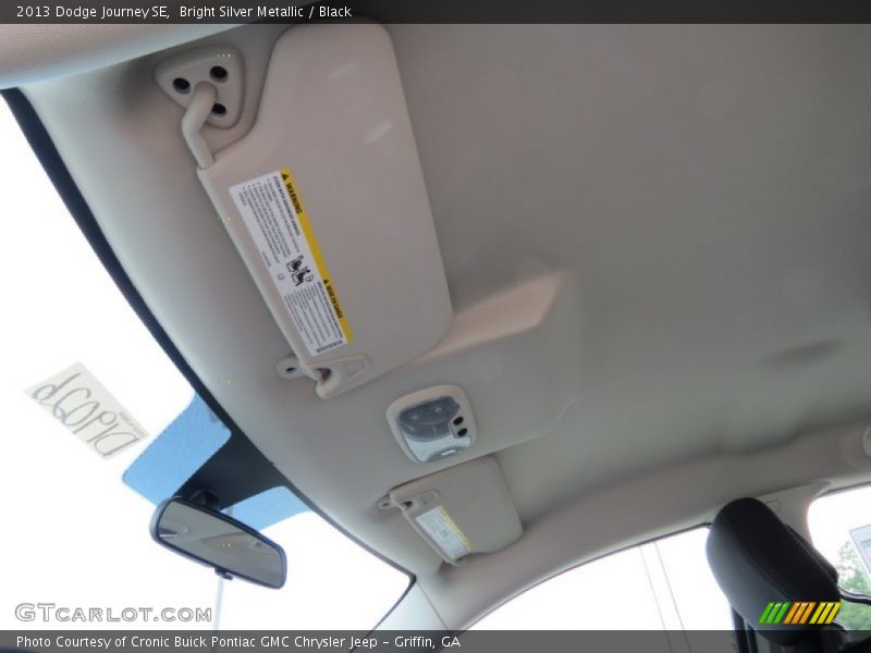 Bright Silver Metallic / Black 2013 Dodge Journey SE