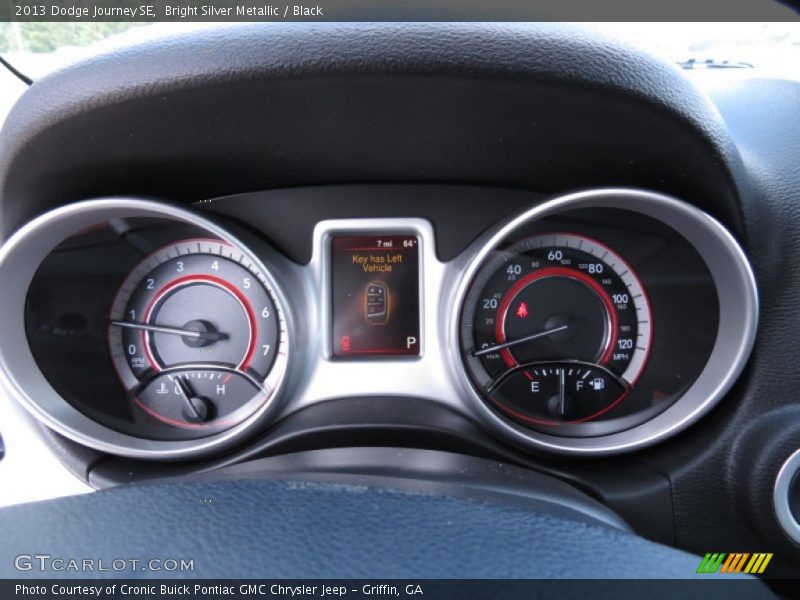 Bright Silver Metallic / Black 2013 Dodge Journey SE