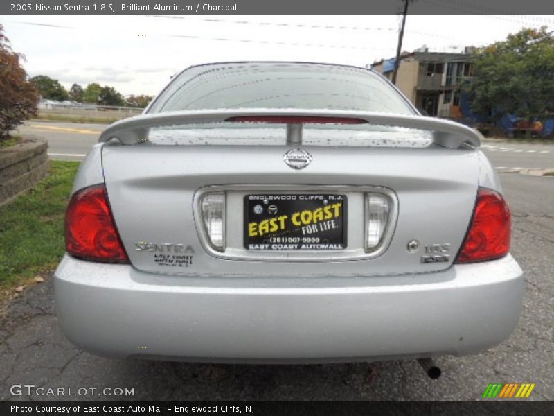 Brilliant Aluminum / Charcoal 2005 Nissan Sentra 1.8 S