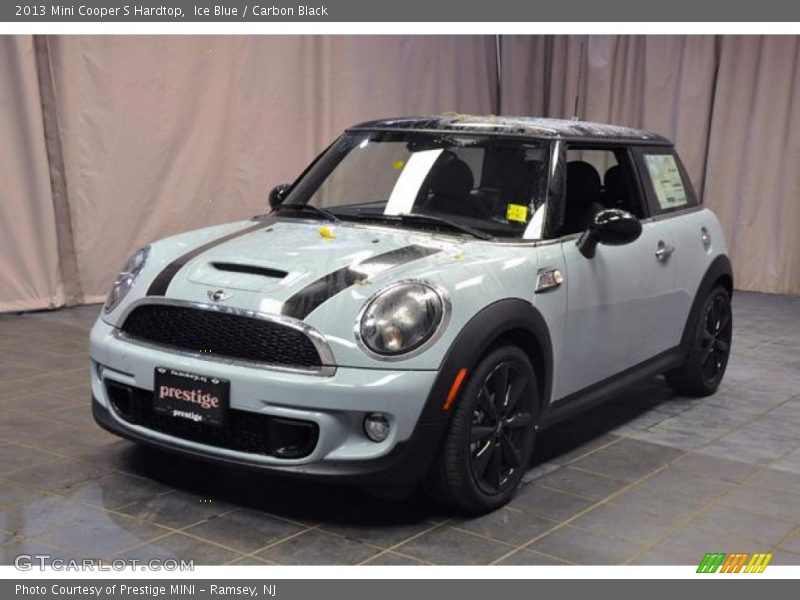Ice Blue / Carbon Black 2013 Mini Cooper S Hardtop