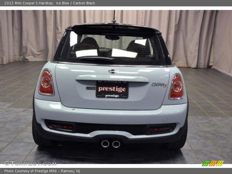 Ice Blue / Carbon Black 2013 Mini Cooper S Hardtop