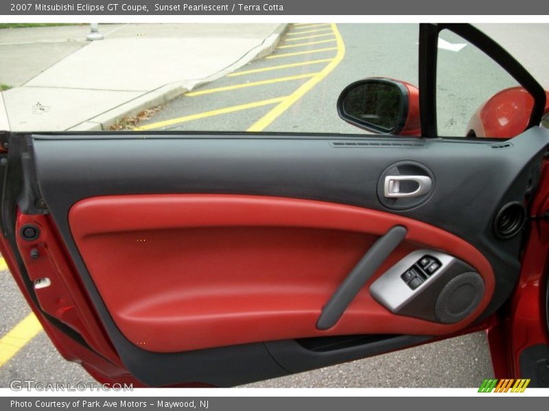 Door Panel of 2007 Eclipse GT Coupe