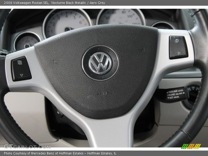 Nocturne Black Metallic / Aero Grey 2009 Volkswagen Routan SEL