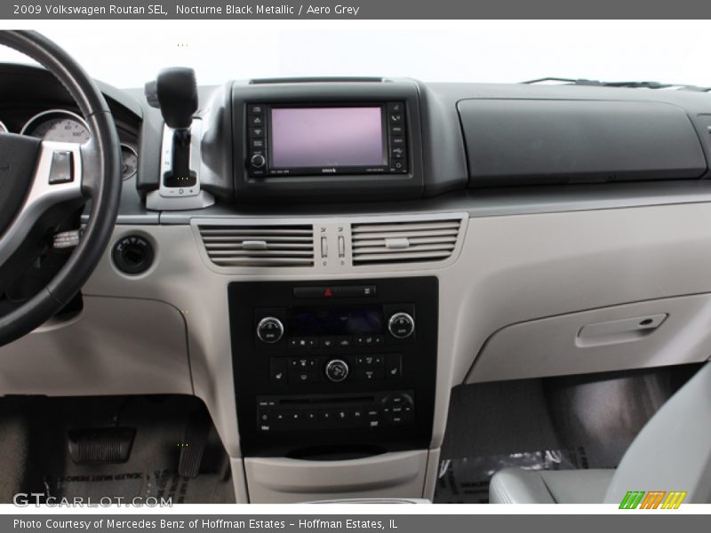 Nocturne Black Metallic / Aero Grey 2009 Volkswagen Routan SEL