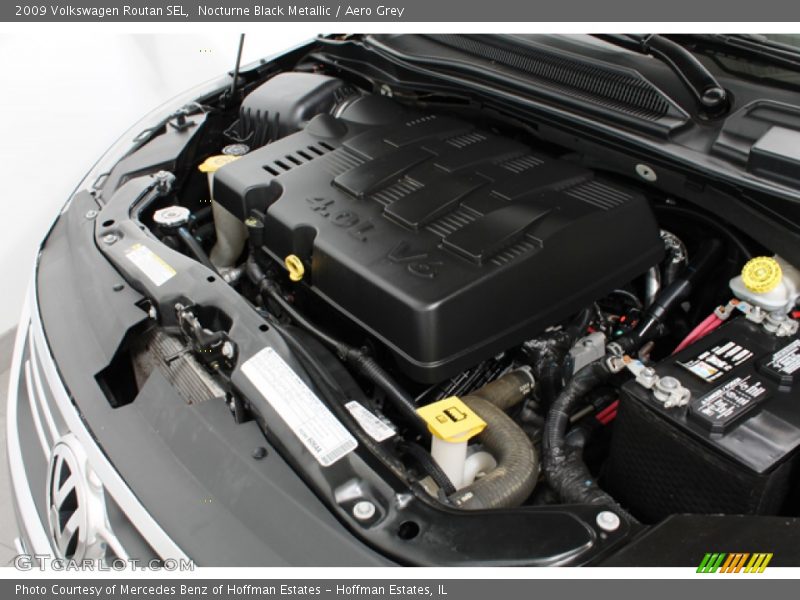 Nocturne Black Metallic / Aero Grey 2009 Volkswagen Routan SEL