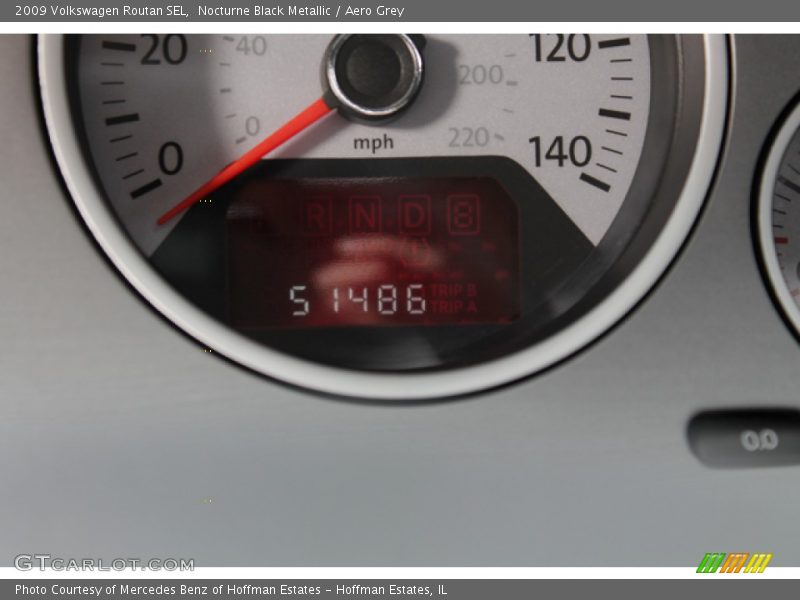 Nocturne Black Metallic / Aero Grey 2009 Volkswagen Routan SEL