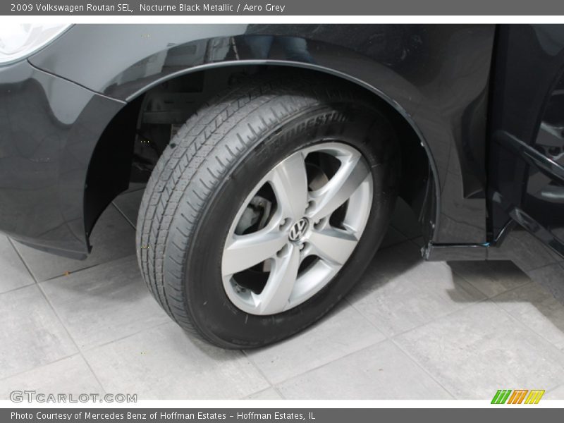 Nocturne Black Metallic / Aero Grey 2009 Volkswagen Routan SEL