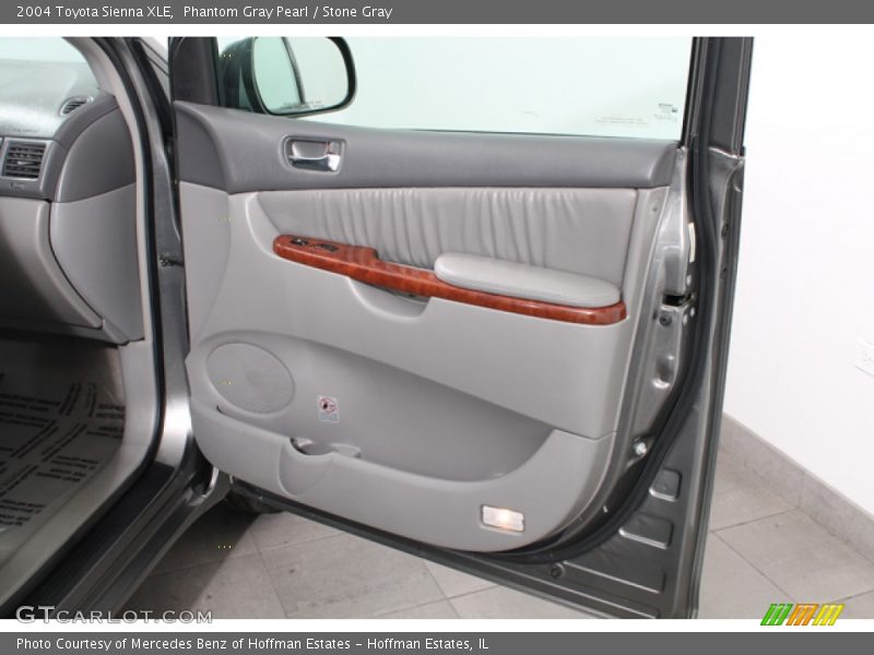 Phantom Gray Pearl / Stone Gray 2004 Toyota Sienna XLE